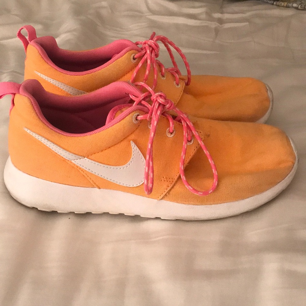 Nike Roshes